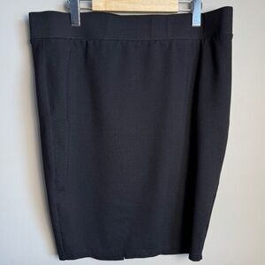 Torrid 1 Women's Elastic Waist Pull-On Mini Pencil Skirt Black Stretch Office